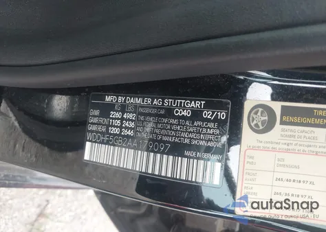 2010 Mercedes-Benz E 350 z USA, uszkodzony, nr VIN WDDHF5GB2AA179097